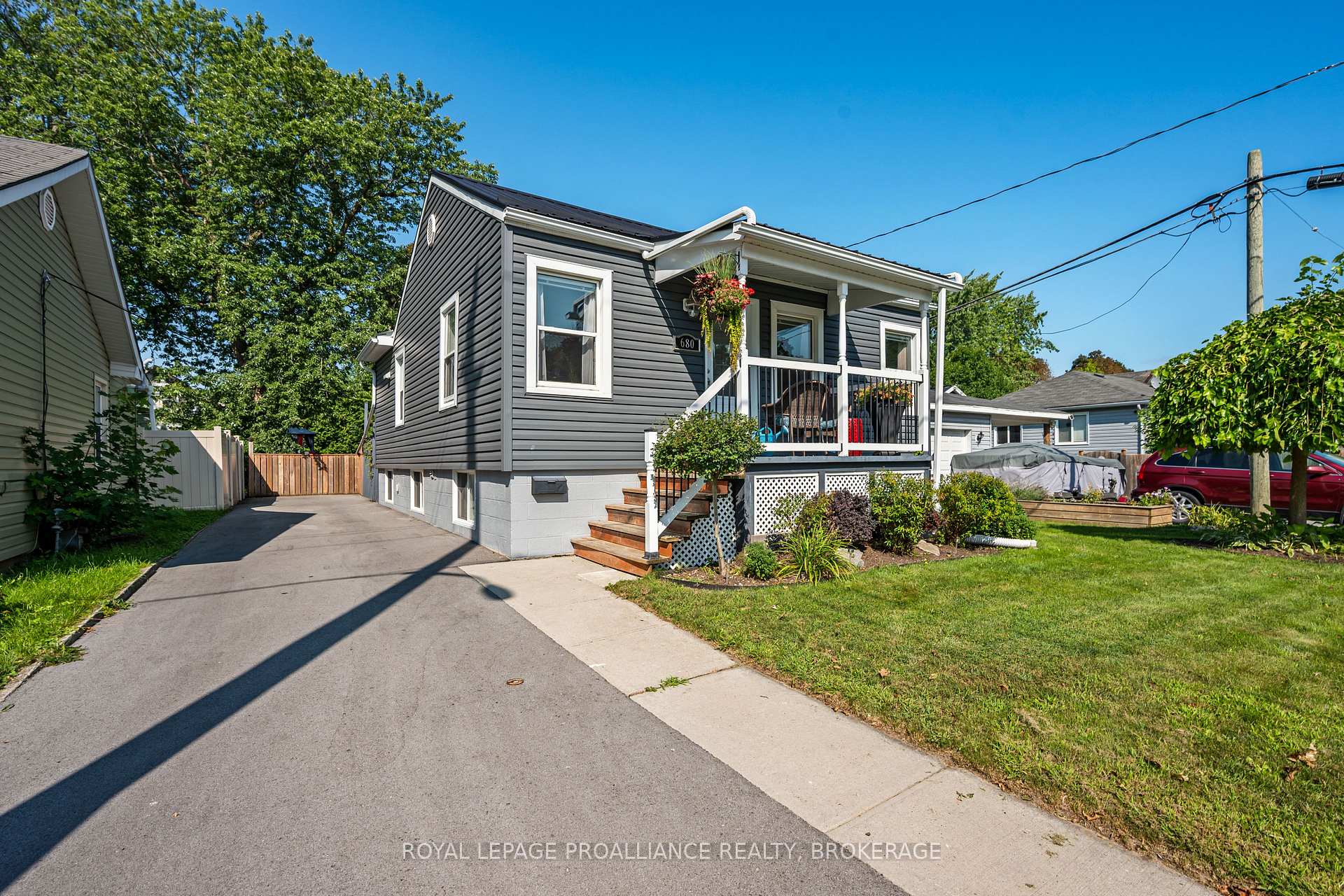 Photo 1 of 680 Alfred Street, Kingston, East of Sir John A. Blvd — HOMEH