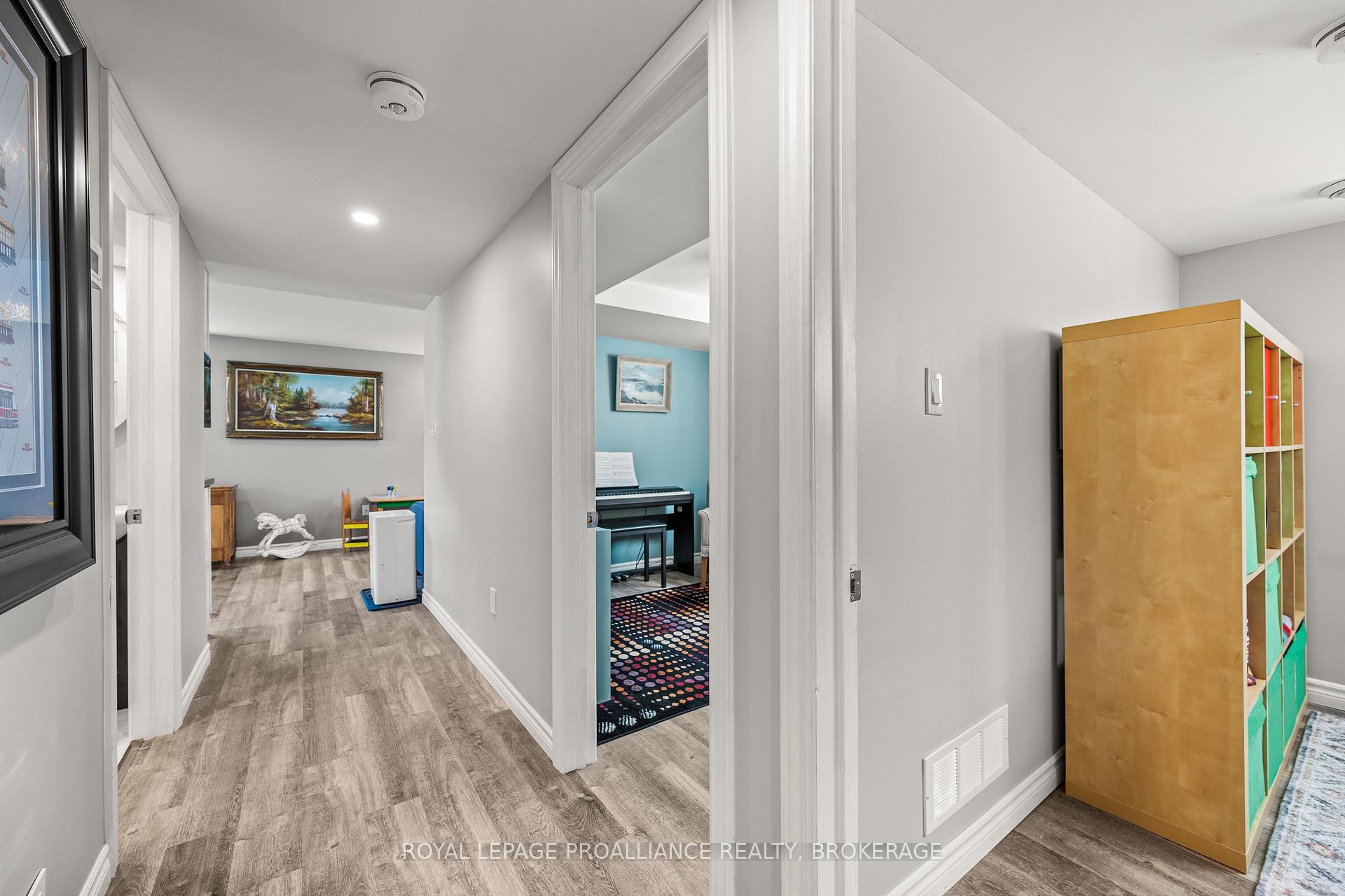 Photo 22 of 680 Alfred Street, Kingston, East of Sir John A. Blvd — HOMEH