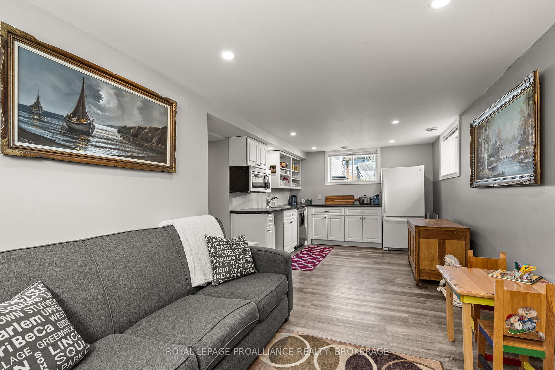 Photo 32 of 680 Alfred Street, Kingston, East of Sir John A. Blvd — HOMEH