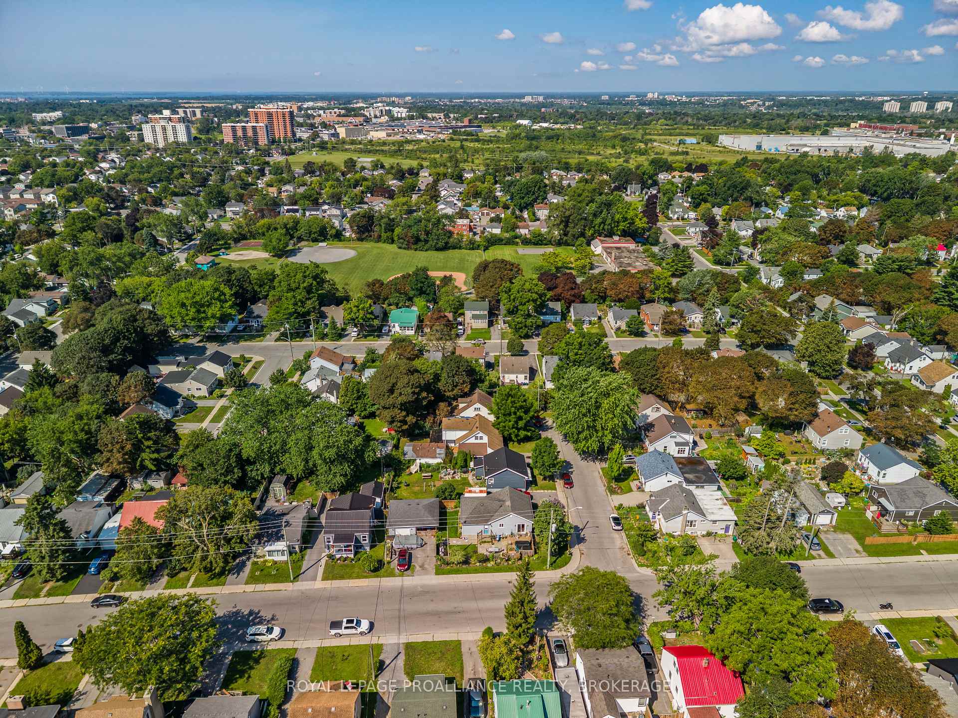 Photo 35 of 680 Alfred Street, Kingston, East of Sir John A. Blvd — HOMEH