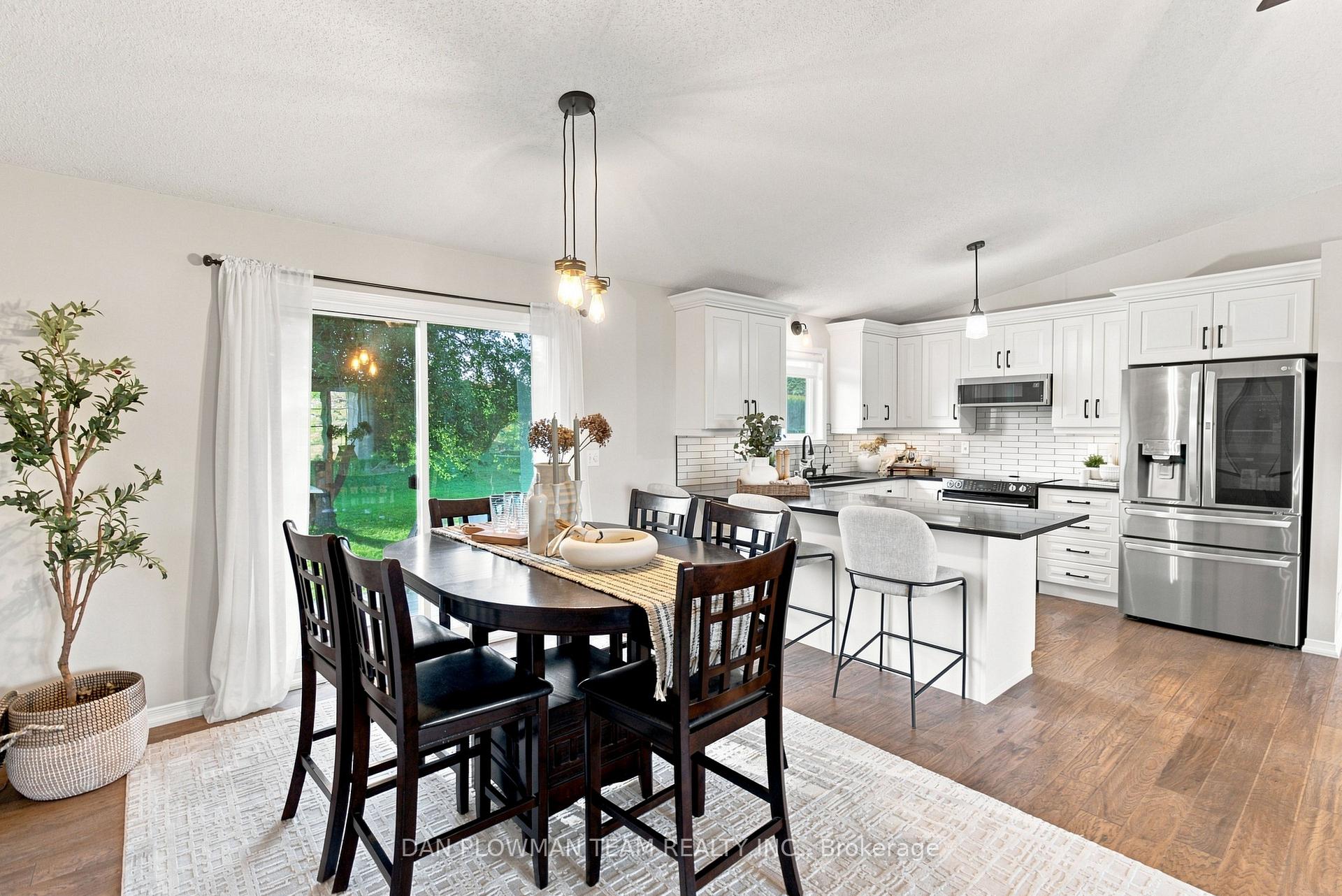 Photo 9 of 57 O'reilly Lane, Kawartha Lakes, Ops — HOMEH
