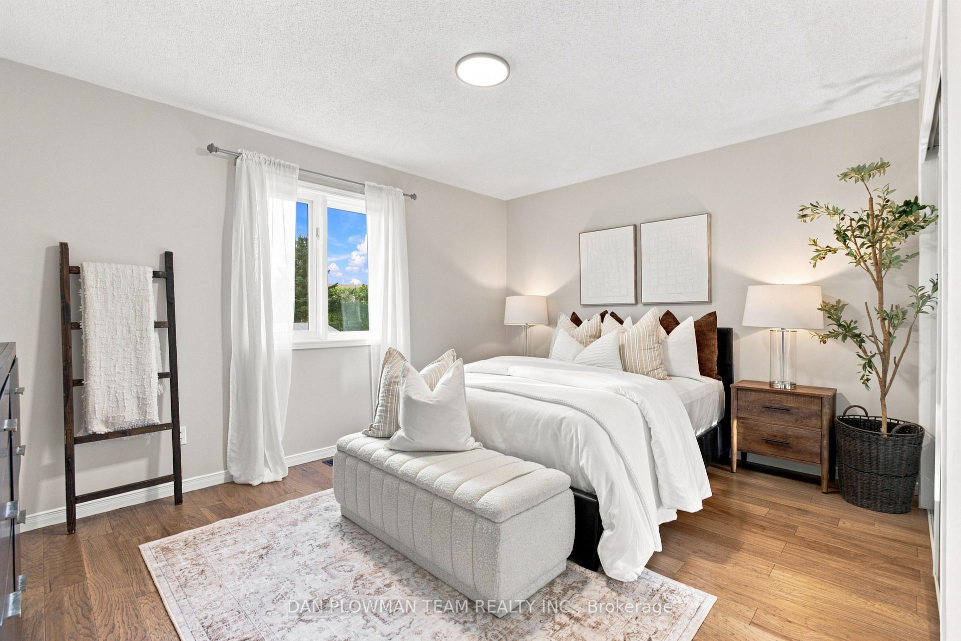 Photo 13 of 57 O'reilly Lane, Kawartha Lakes, Ops — HOMEH