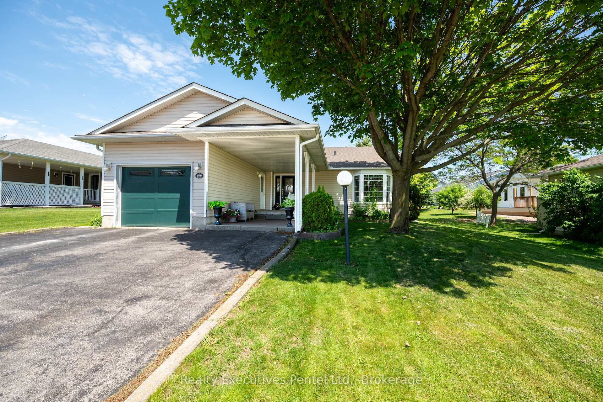 Photo of 1 Cliff Drive