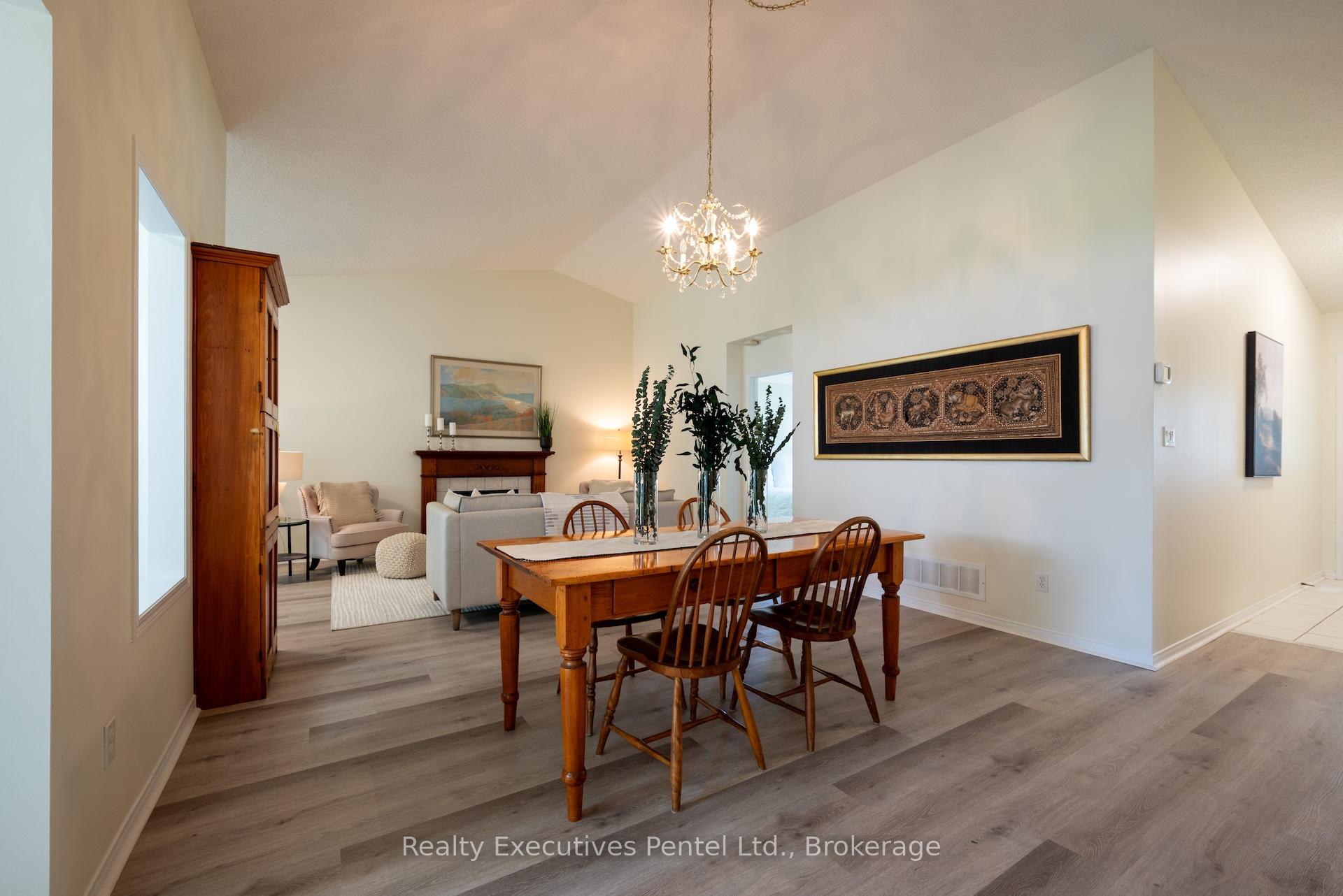 Photo 5 of 1 Cliff Drive, Clarington, Newcastle — HOMEH