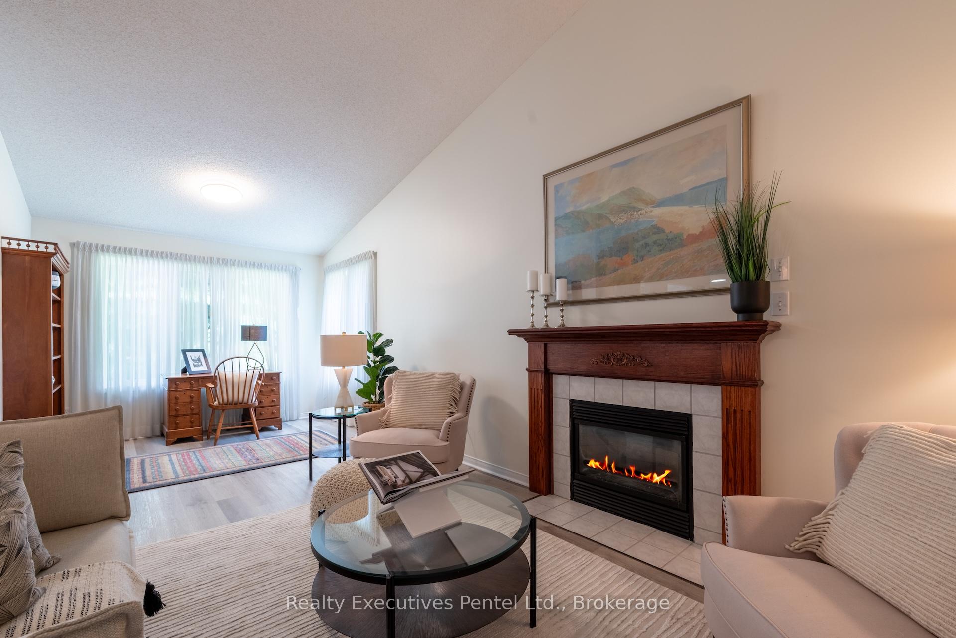 Photo 12 of 1 Cliff Drive, Clarington, Newcastle — HOMEH