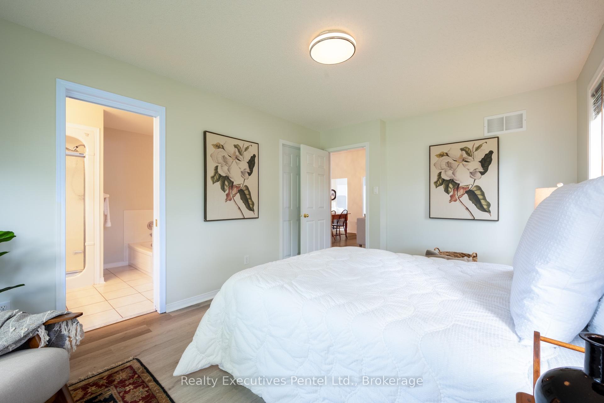 Photo 17 of 1 Cliff Drive, Clarington, Newcastle — HOMEH