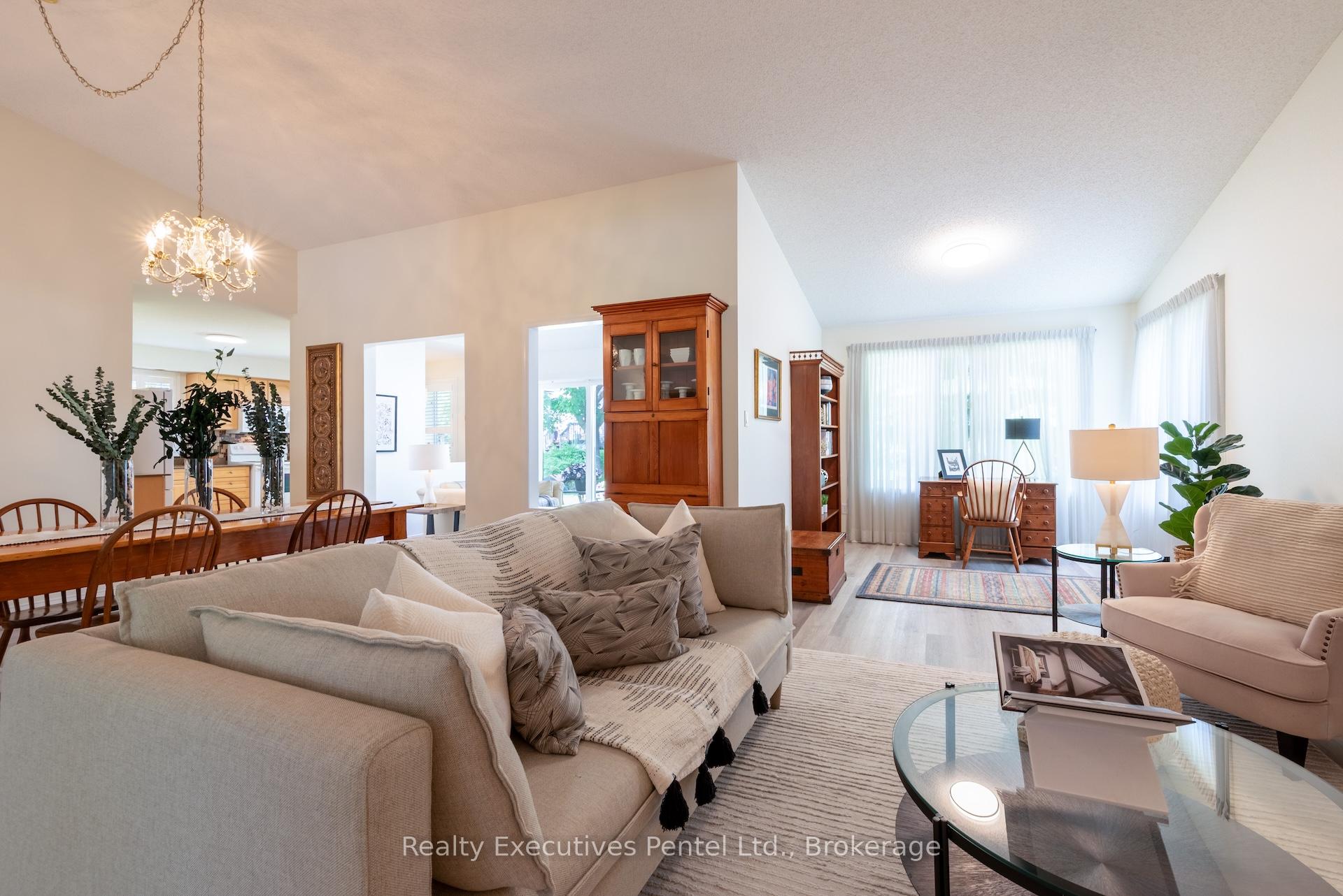 Photo 19 of 1 Cliff Drive, Clarington, Newcastle — HOMEH
