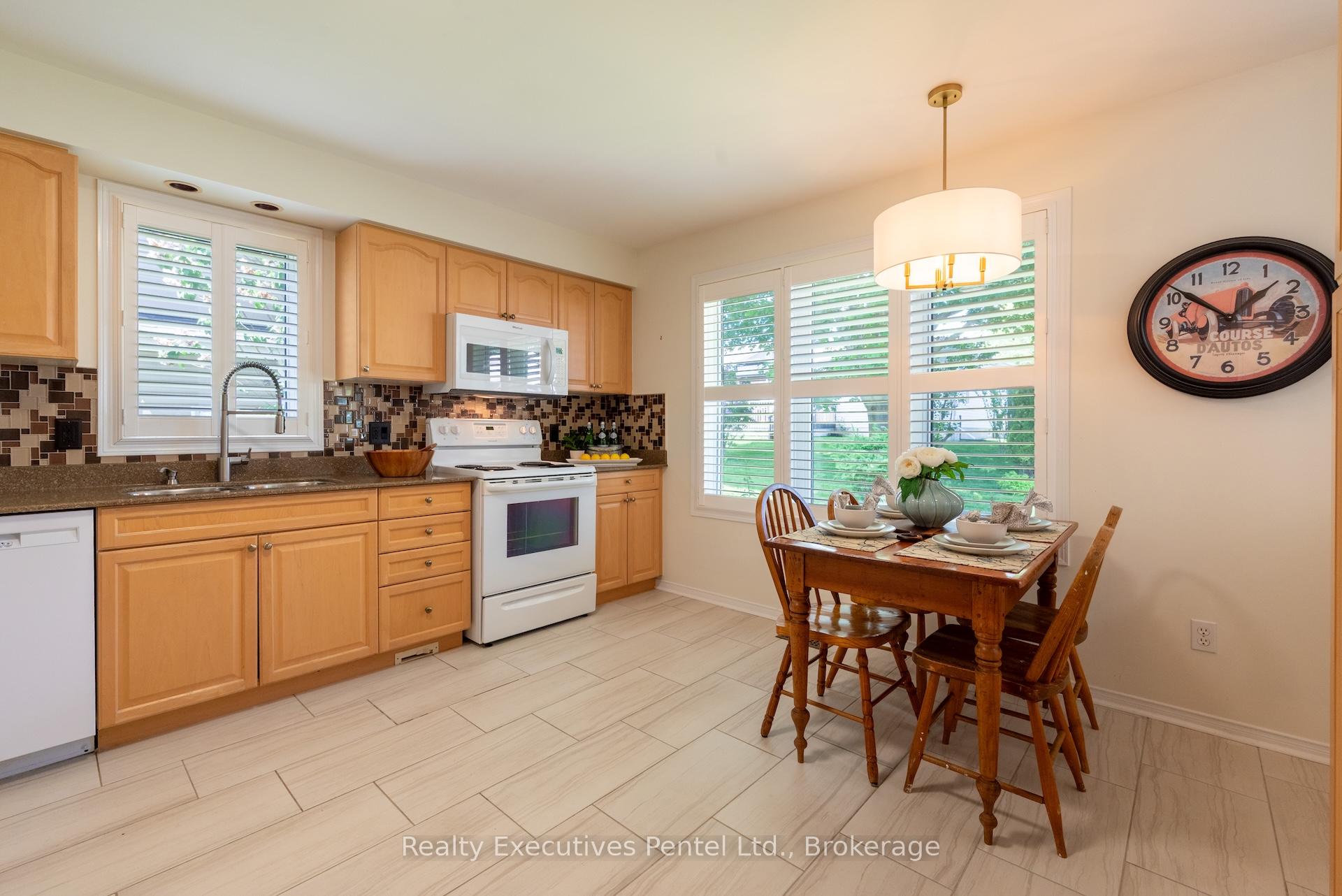 Photo 22 of 1 Cliff Drive, Clarington, Newcastle — HOMEH