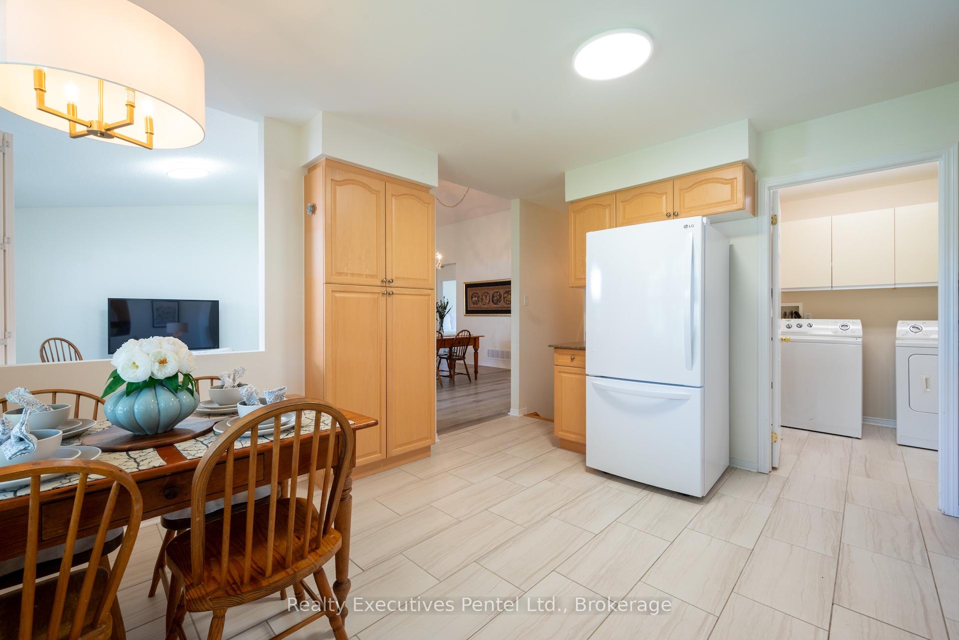 Photo 26 of 1 Cliff Drive, Clarington, Newcastle — HOMEH