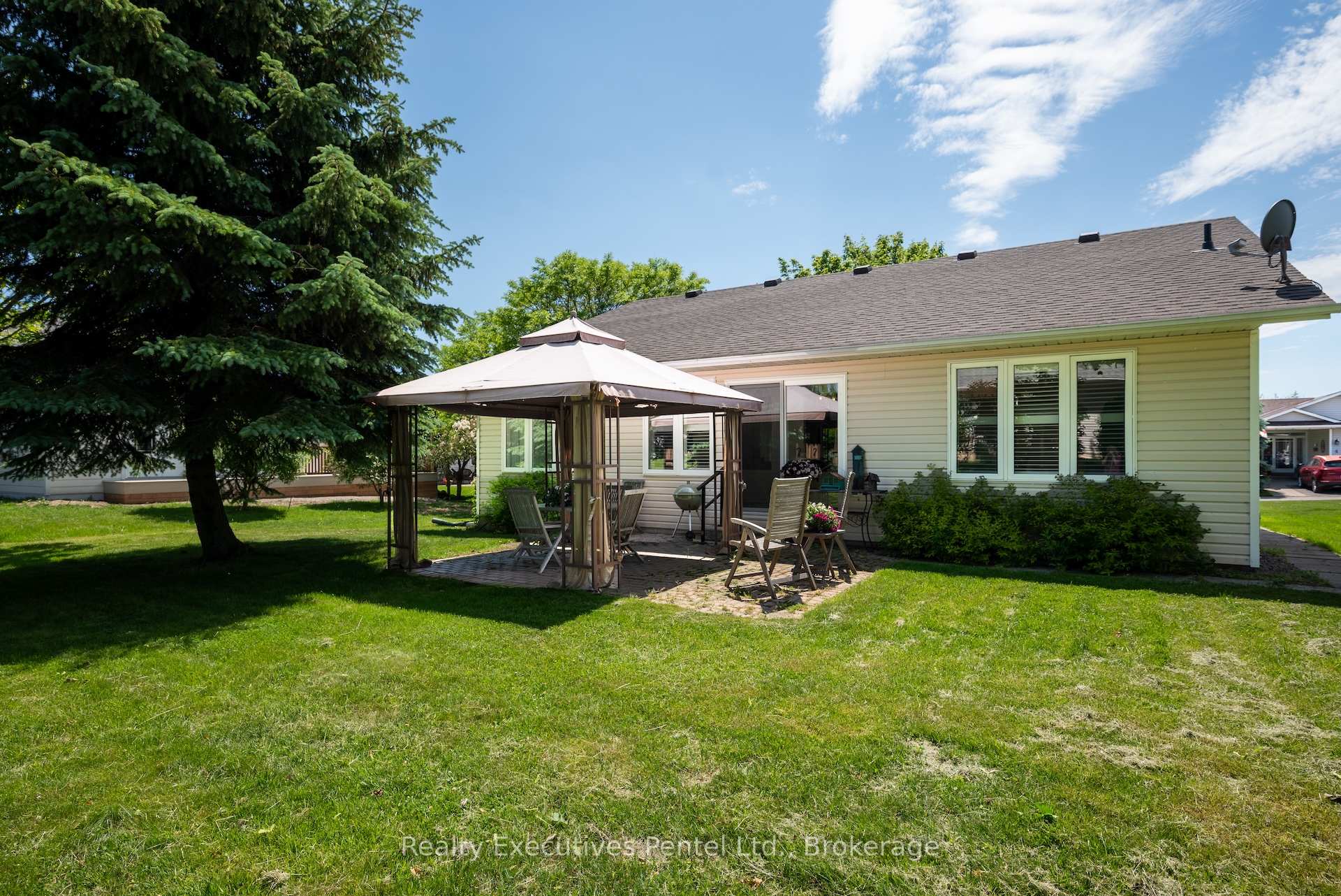 Photo 33 of 1 Cliff Drive, Clarington, Newcastle — HOMEH