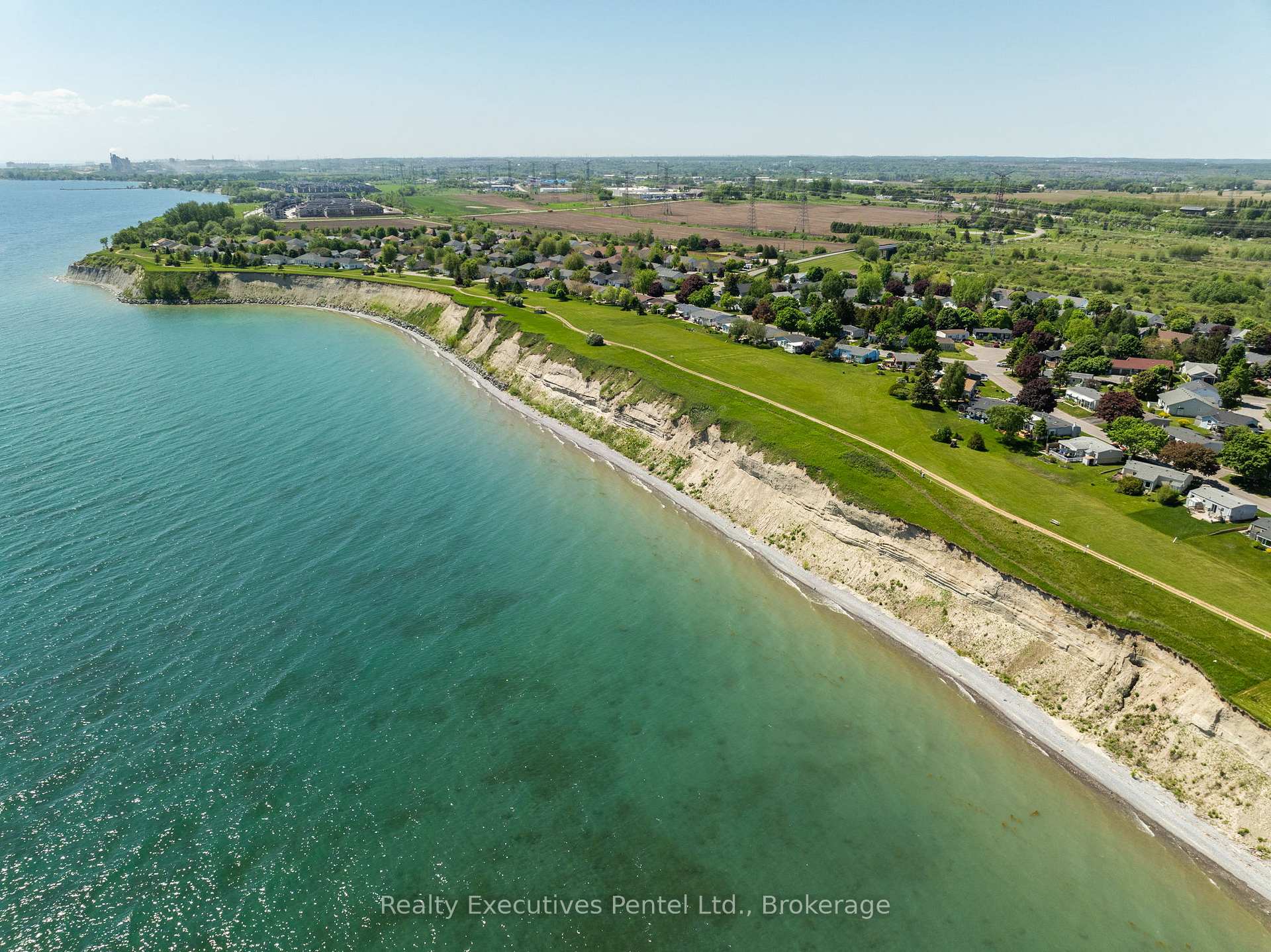 Photo 39 of 1 Cliff Drive, Clarington, Newcastle — HOMEH
