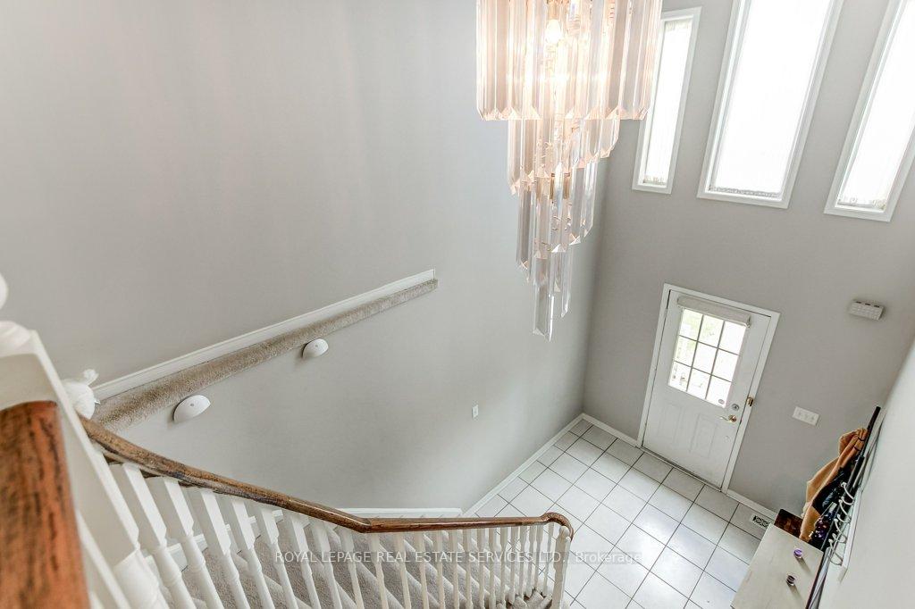 Photo 19 of 331 Ravineview Way, Oakville, Wedgewood Creek — HOMEH