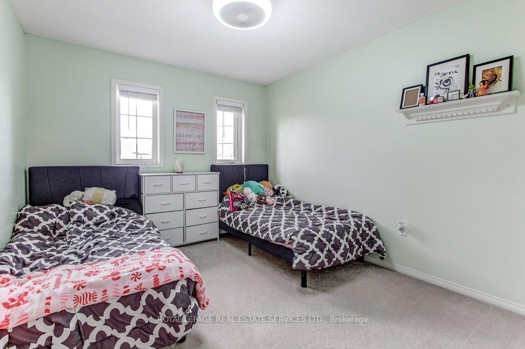 Photo 20 of 331 Ravineview Way, Oakville, Wedgewood Creek — HOMEH