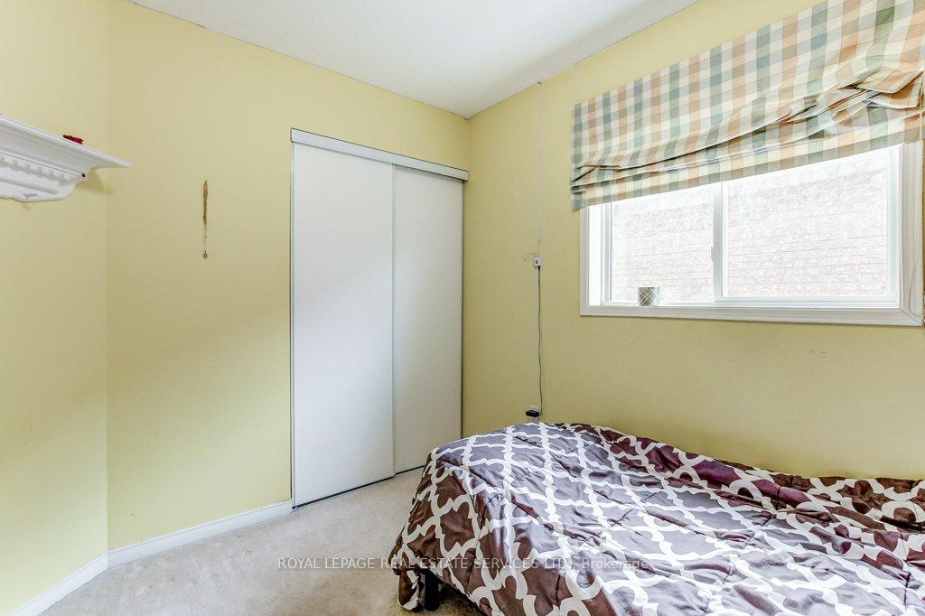 Photo 22 of 331 Ravineview Way, Oakville, Wedgewood Creek — HOMEH