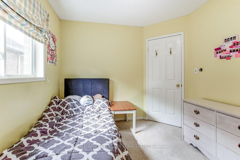 Photo 23 of 331 Ravineview Way, Oakville, Wedgewood Creek — HOMEH
