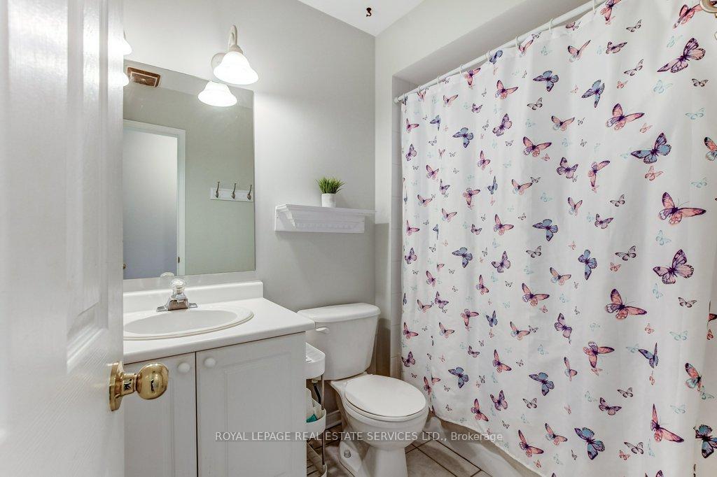 Photo 24 of 331 Ravineview Way, Oakville, Wedgewood Creek — HOMEH