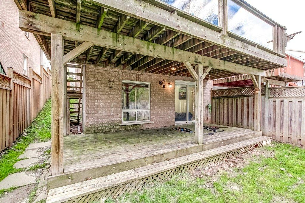 Photo 33 of 331 Ravineview Way, Oakville, Wedgewood Creek — HOMEH
