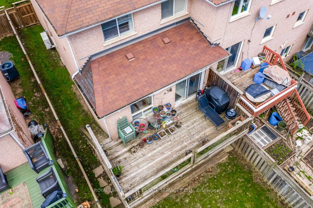Photo 42 of 331 Ravineview Way, Oakville, Wedgewood Creek — HOMEH