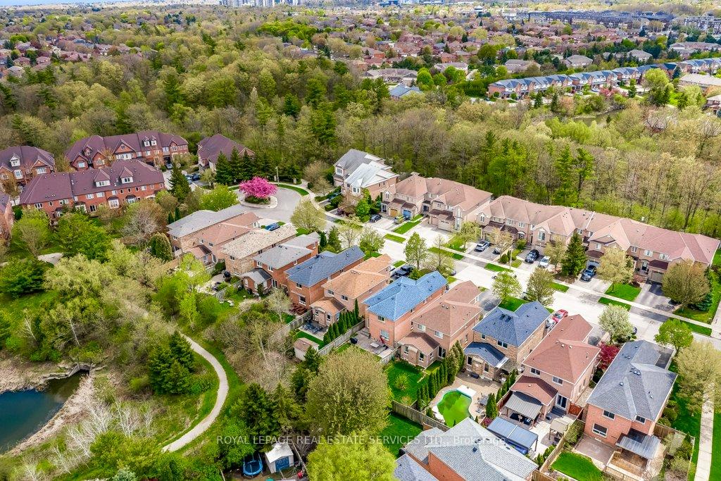 Photo 50 of 331 Ravineview Way, Oakville, Wedgewood Creek — HOMEH