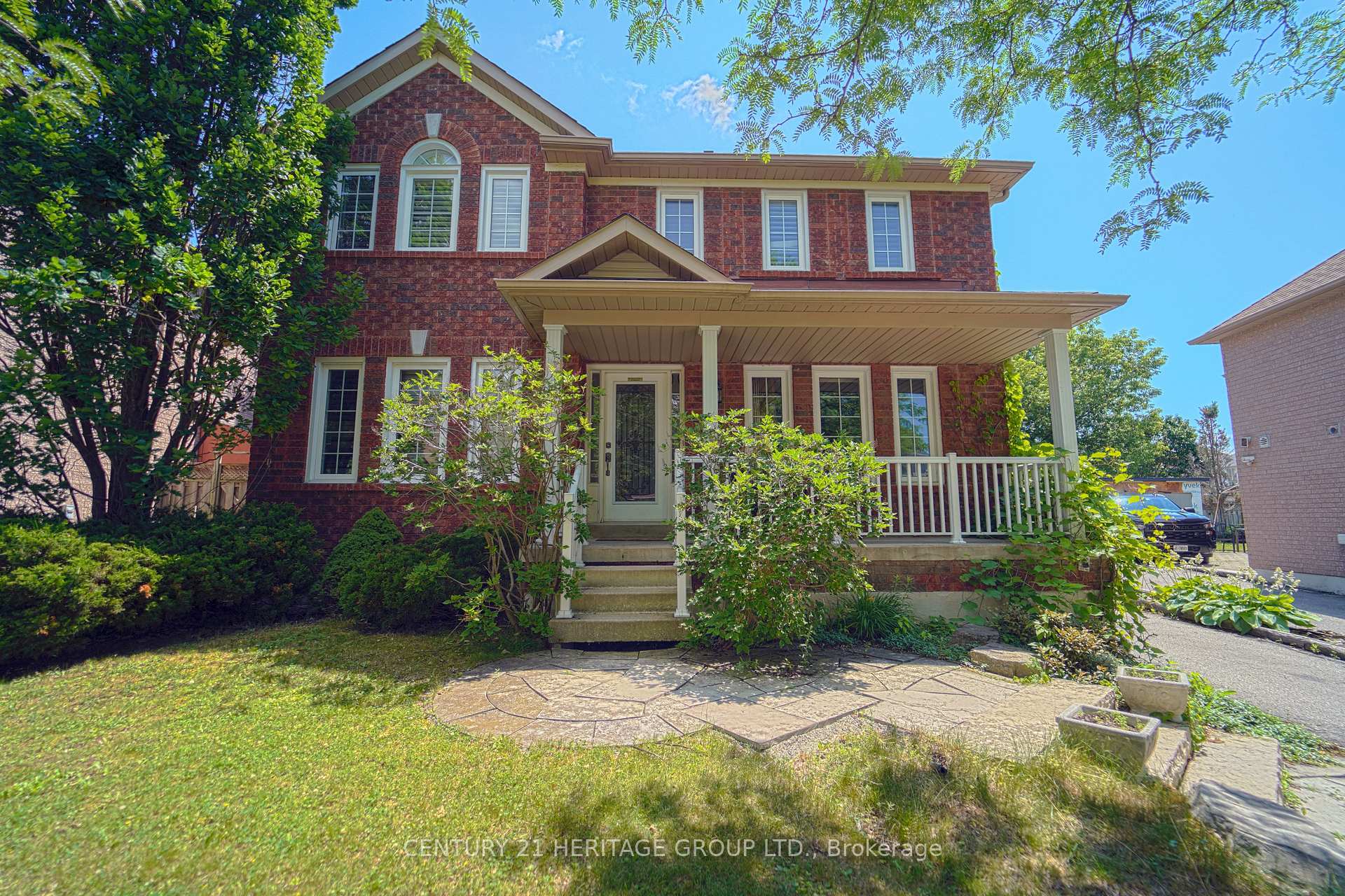 Photo 10 of 3 Primrose Path Crescent, Markham, Legacy — HOMEH