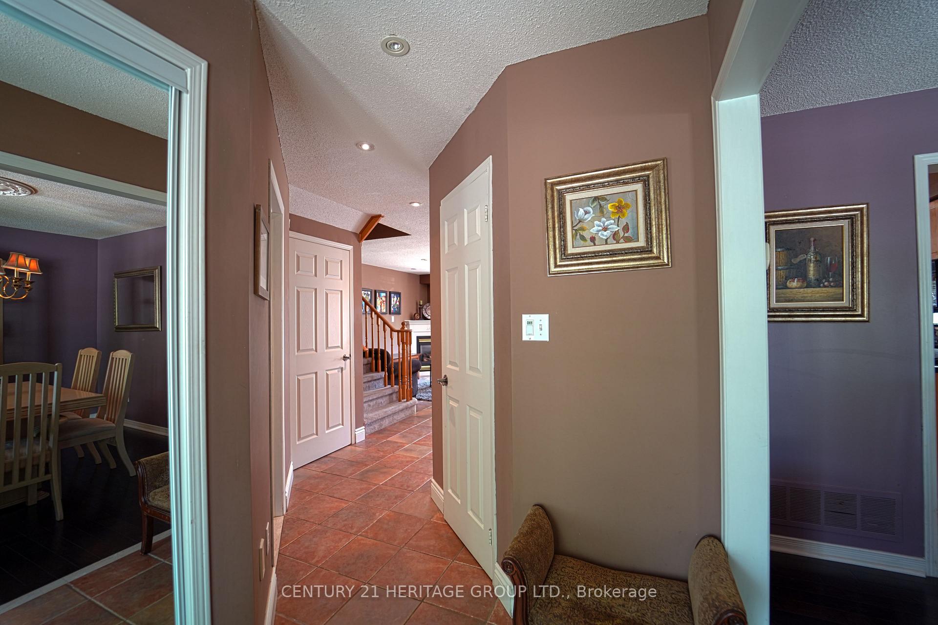 Photo 12 of 3 Primrose Path Crescent, Markham, Legacy — HOMEH