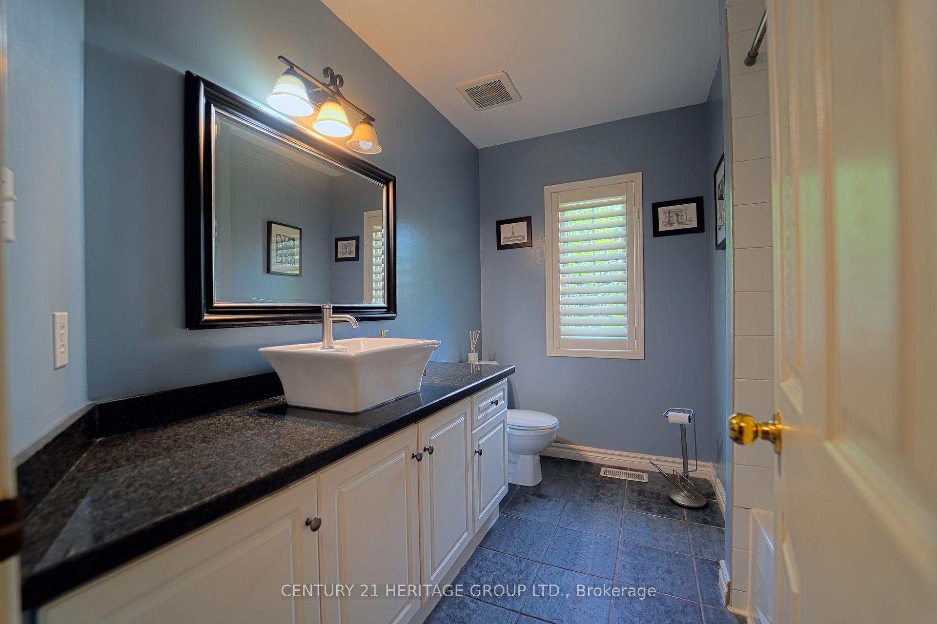 Photo 22 of 3 Primrose Path Crescent, Markham, Legacy — HOMEH