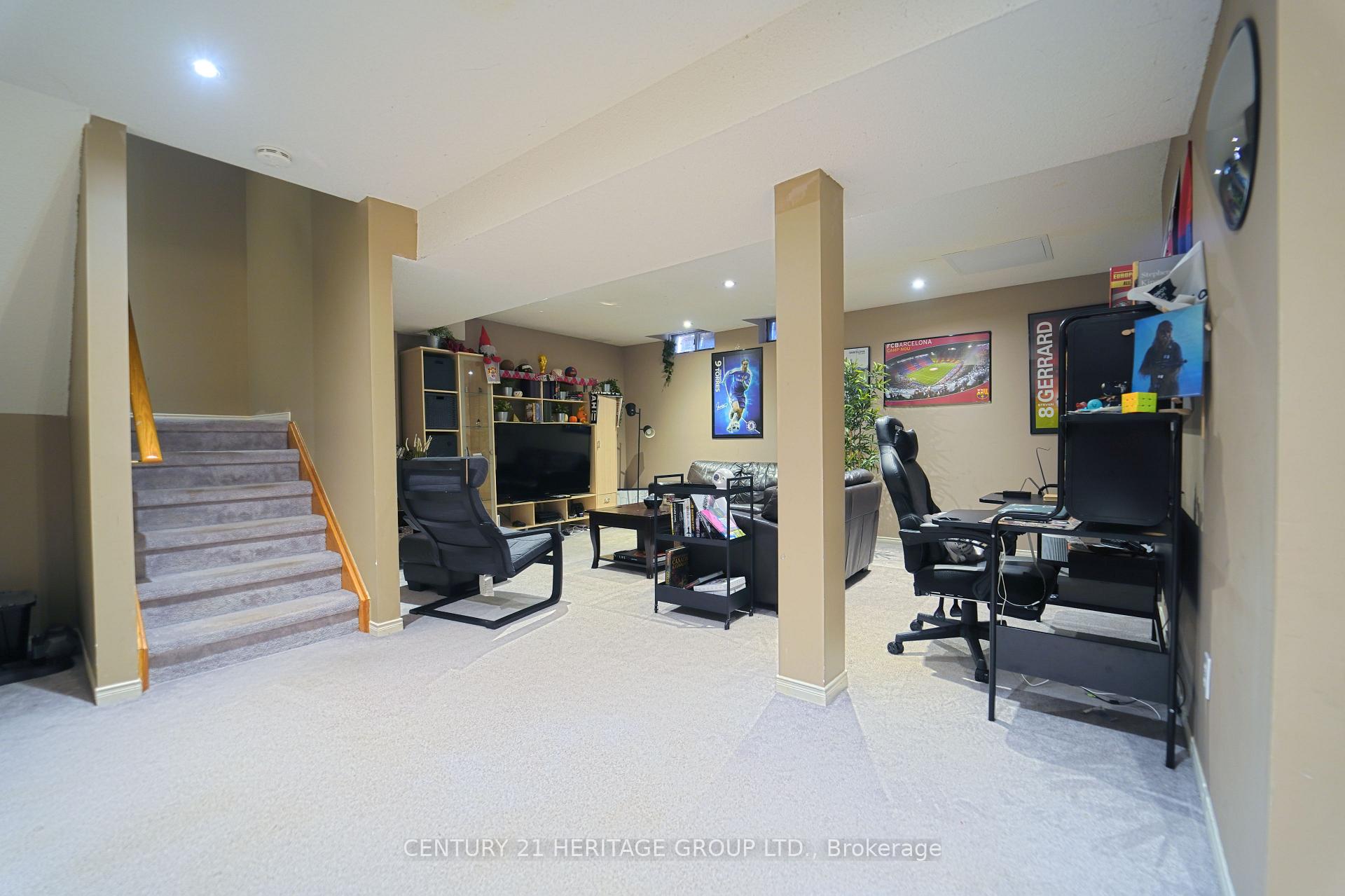 Photo 32 of 3 Primrose Path Crescent, Markham, Legacy — HOMEH