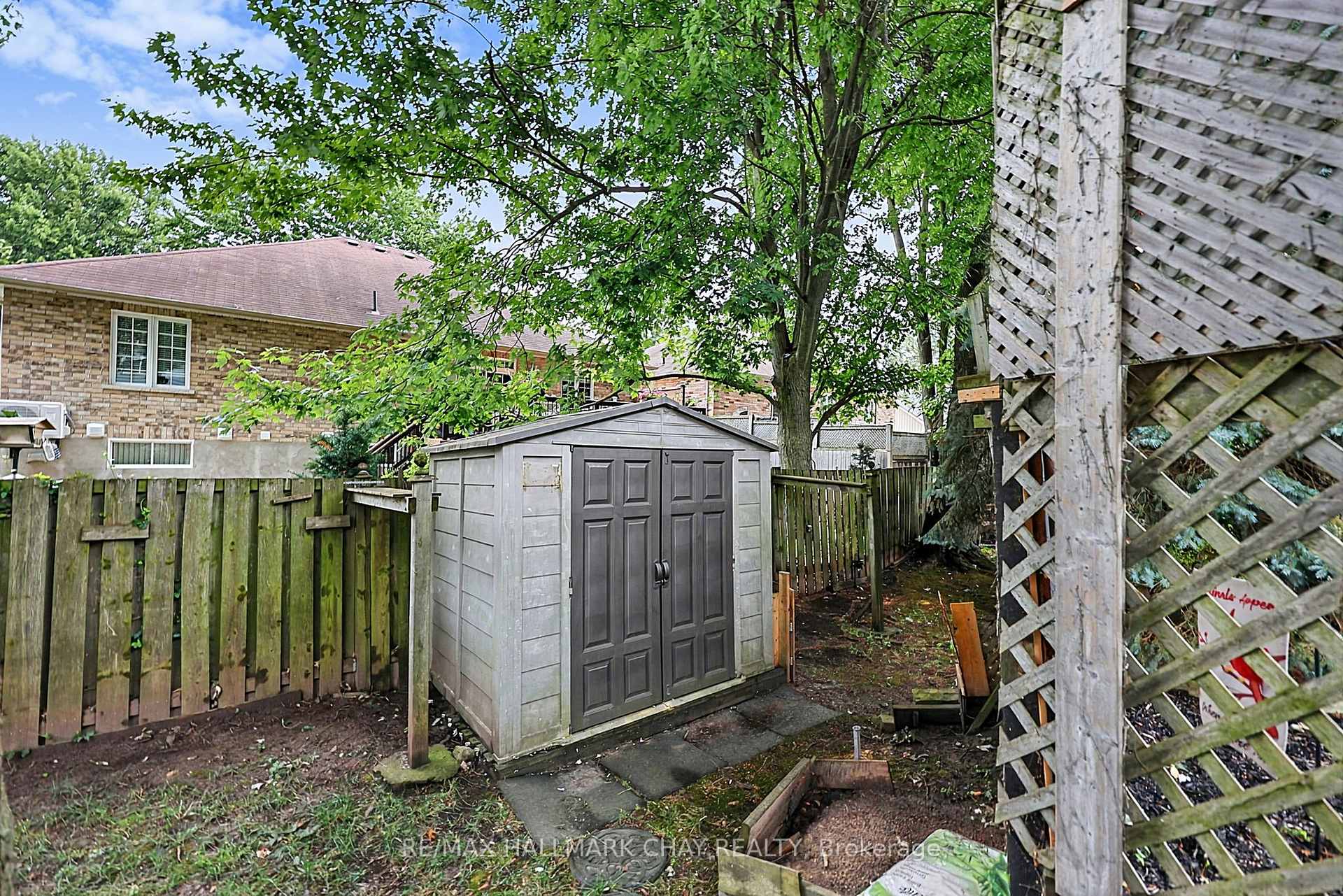 Photo 29 of 11 Second Street, New Tecumseth, Beeton — HOMEH