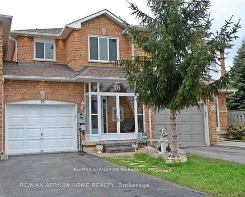 Photo 2 of 18 Breezeway Crescent, Richmond Hill, Rouge Woods — HOMEH