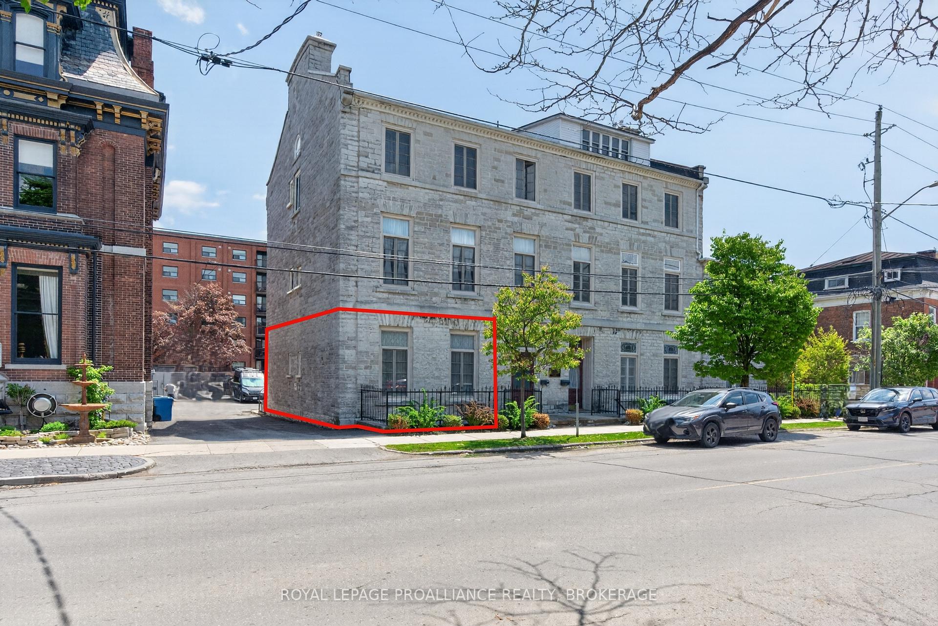 Photo 2 of Unit 2, 133 King Street E, Kingston, Central City East — HOMEH