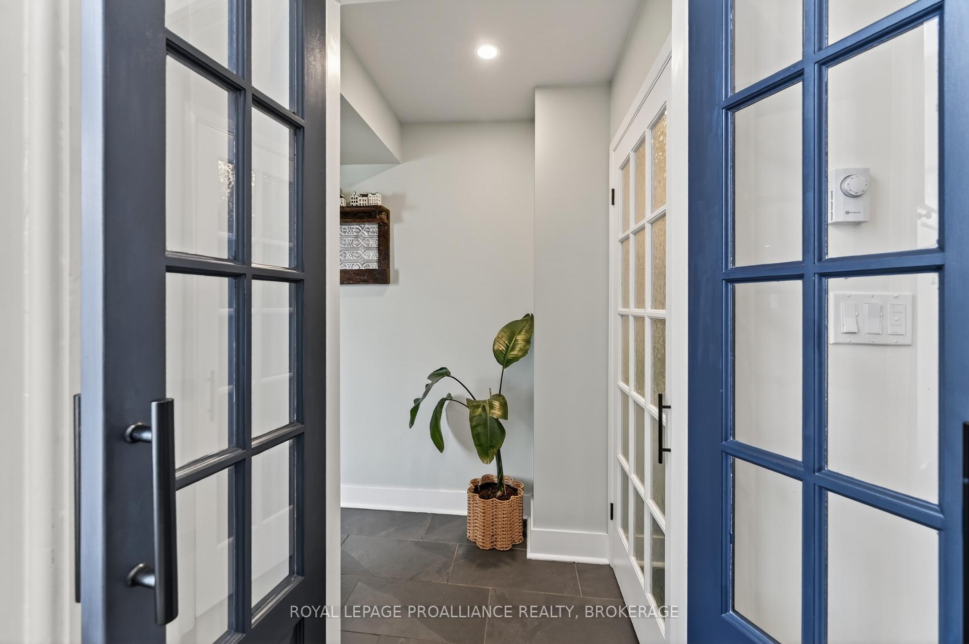 Photo 7 of Unit 2, 133 King Street E, Kingston, Central City East — HOMEH