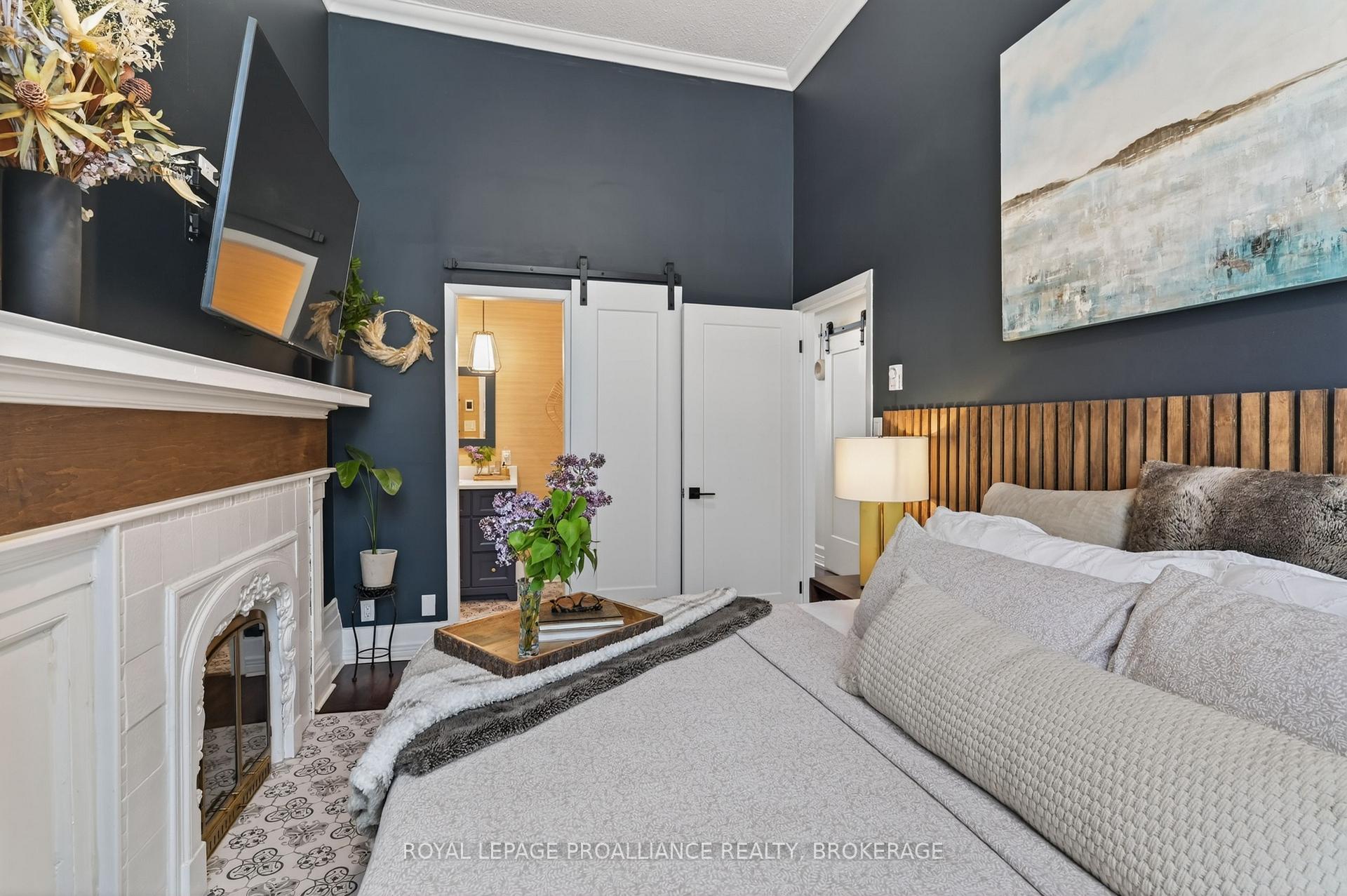 Photo 23 of Unit 2, 133 King Street E, Kingston, Central City East — HOMEH