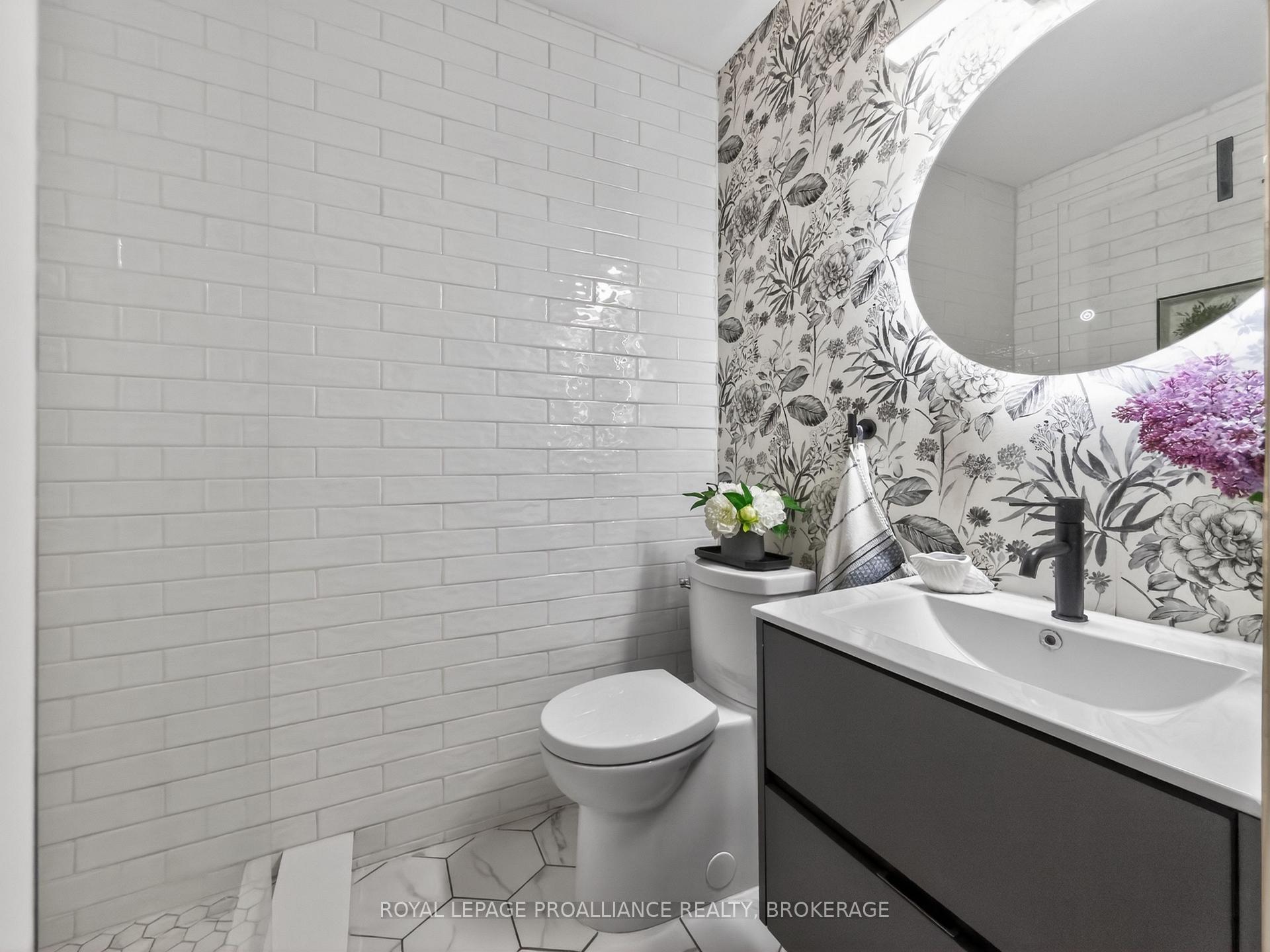 Photo 30 of Unit 2, 133 King Street E, Kingston, Central City East — HOMEH