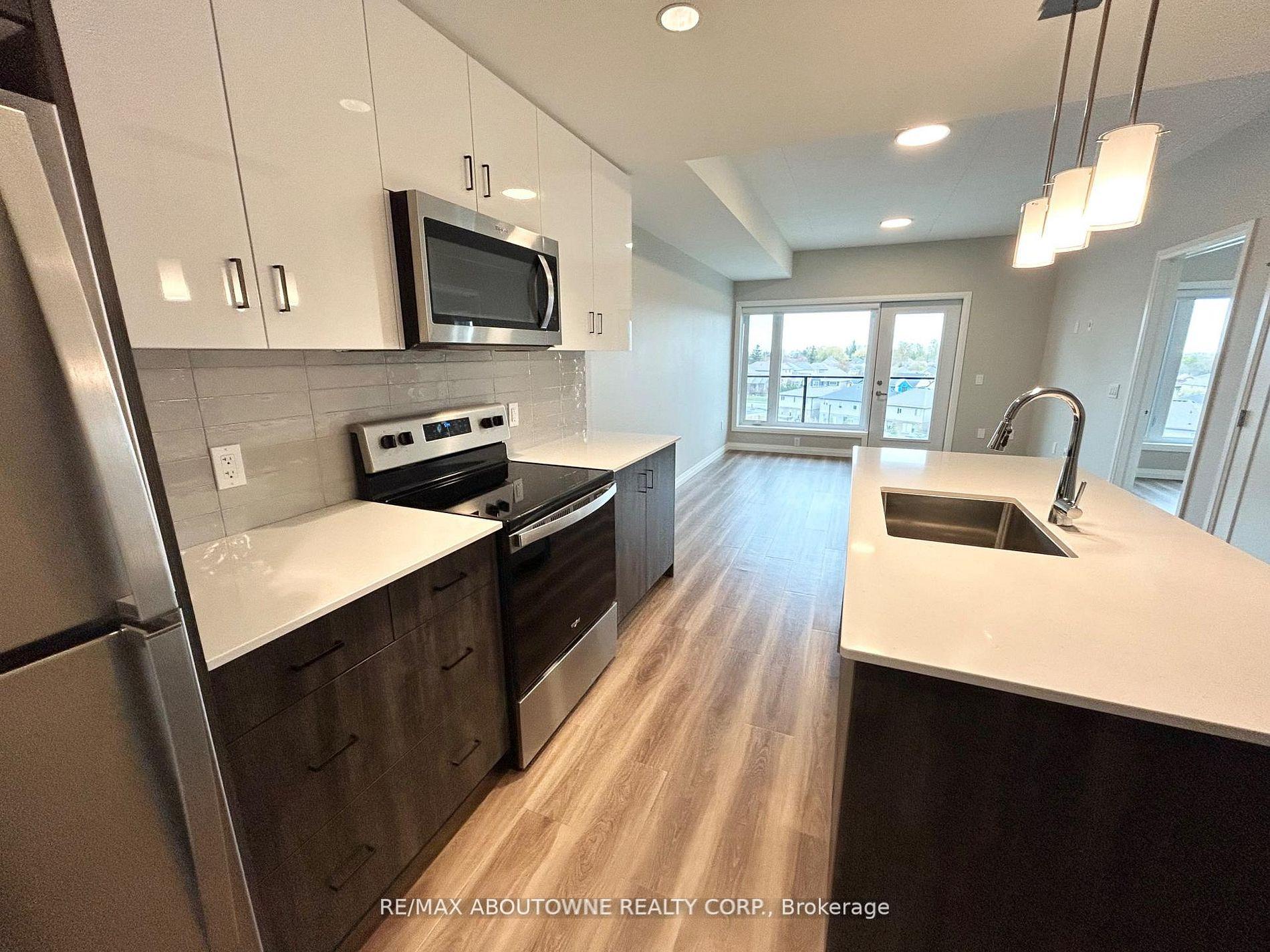 Photo 5 of Unit 201, 28 Westhill Drive, Waterloo, Westvale — HOMEH