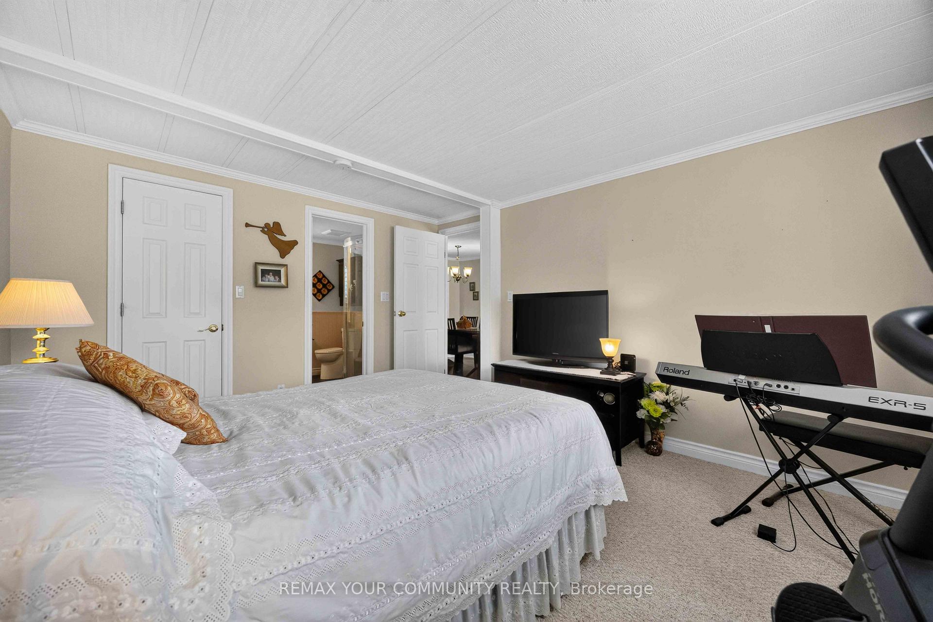 Photo 18 of 131 Roxanna Drive, Georgina, Sutton & Jackson's Point — HOMEH