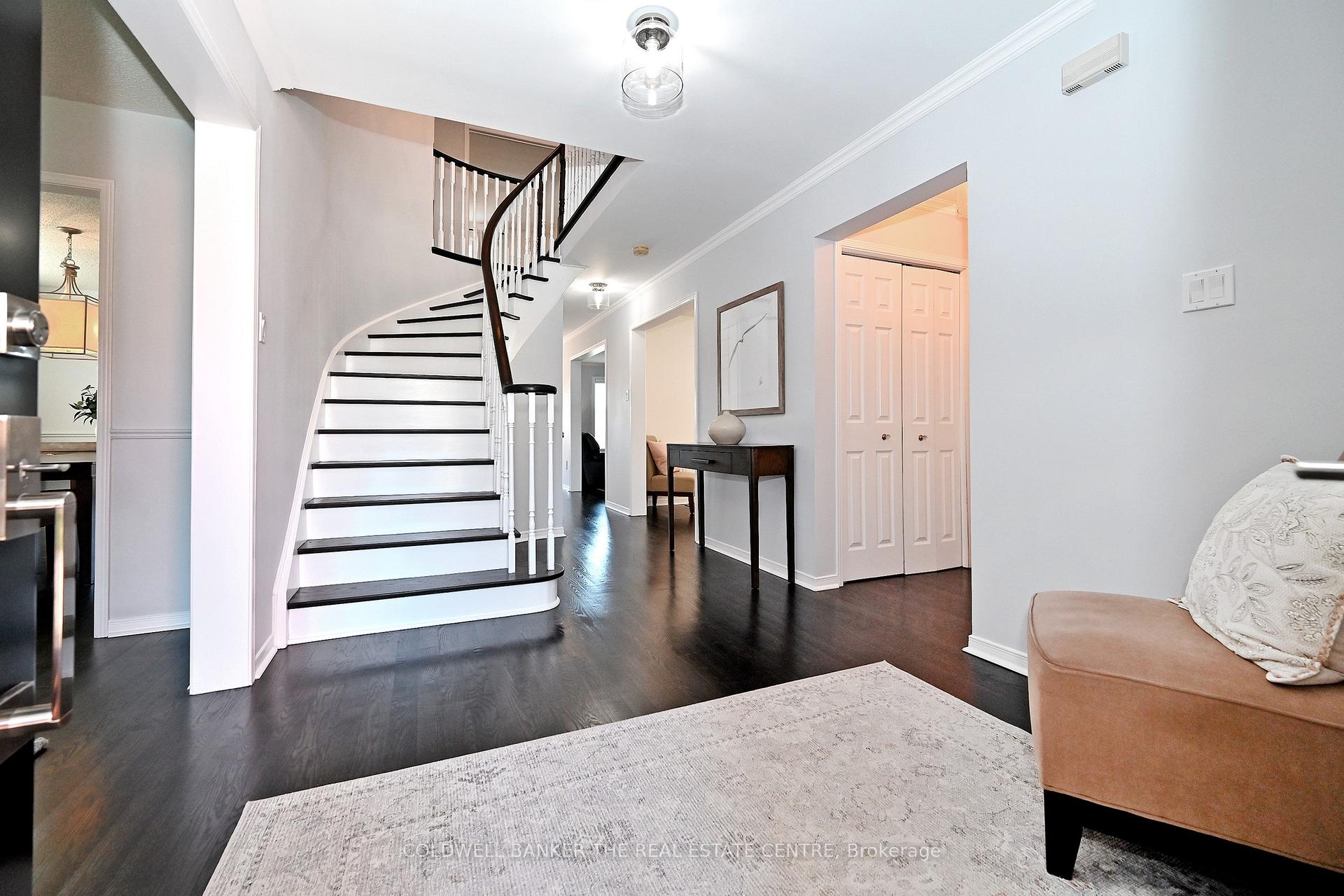 Photo 4 of 194 Chambers Crescent, Newmarket, Armitage — HOMEH