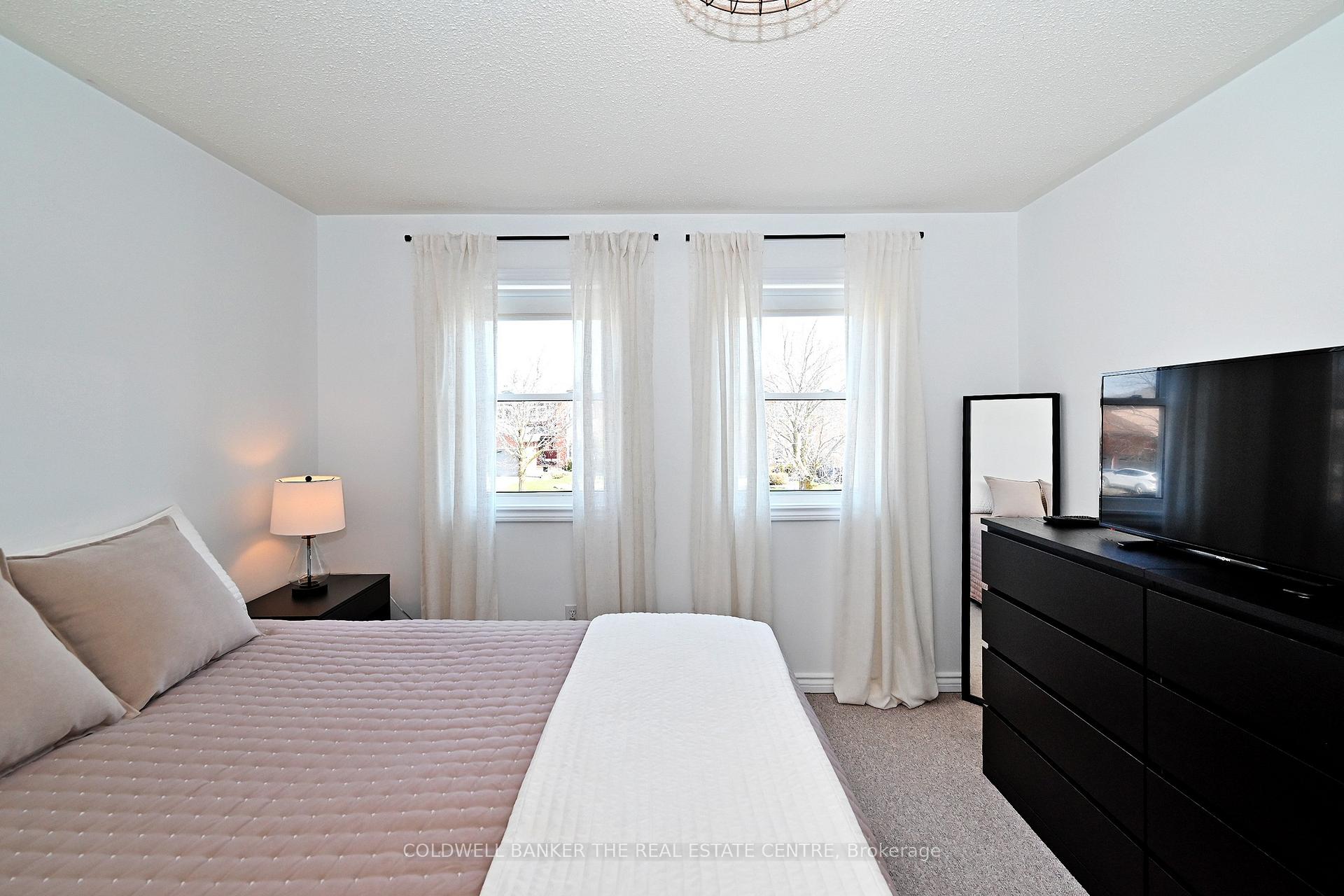 Photo 33 of 194 Chambers Crescent, Newmarket, Armitage — HOMEH