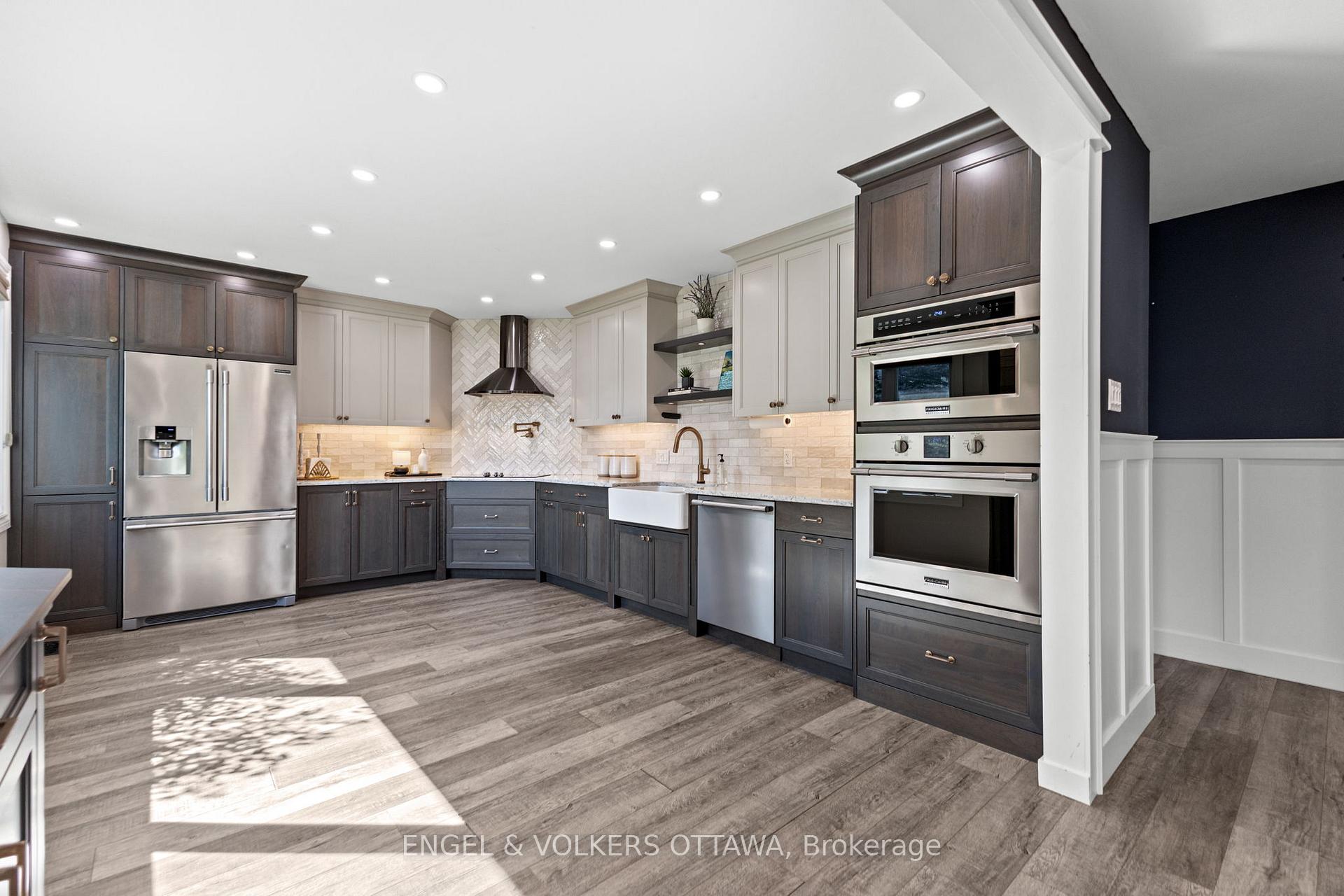 Photo 5 of 855 Weston Drive, Ottawa, Elmvale Acres — HOMEH