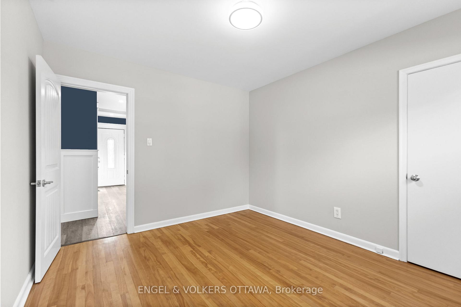 Photo 15 of 855 Weston Drive, Ottawa, Elmvale Acres — HOMEH