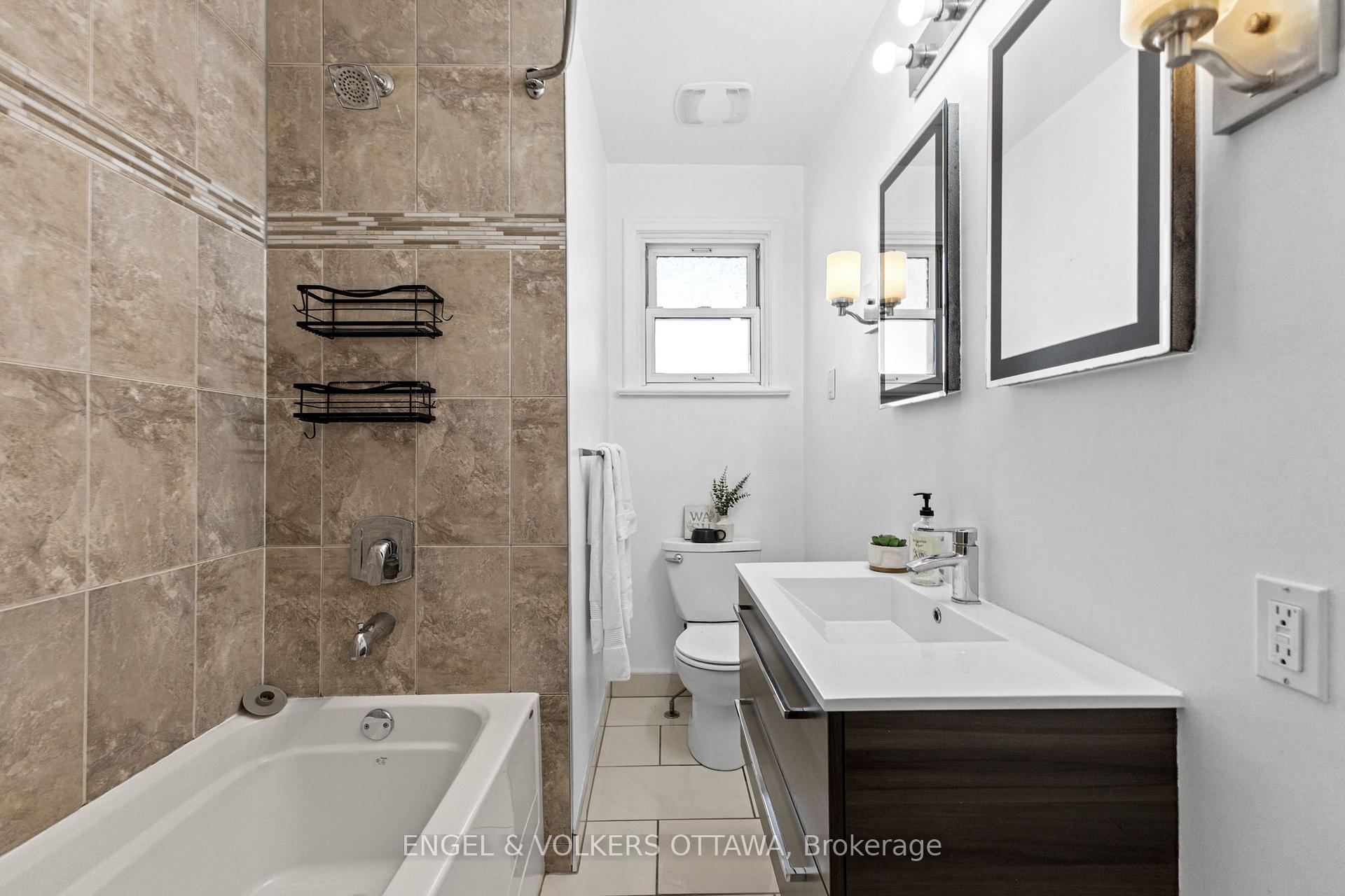 Photo 18 of 855 Weston Drive, Ottawa, Elmvale Acres — HOMEH
