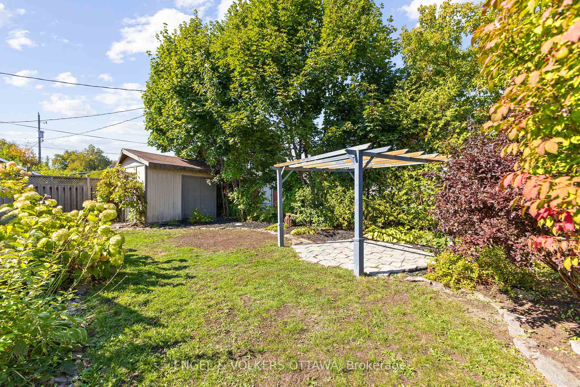 Photo 32 of 855 Weston Drive, Ottawa, Elmvale Acres — HOMEH