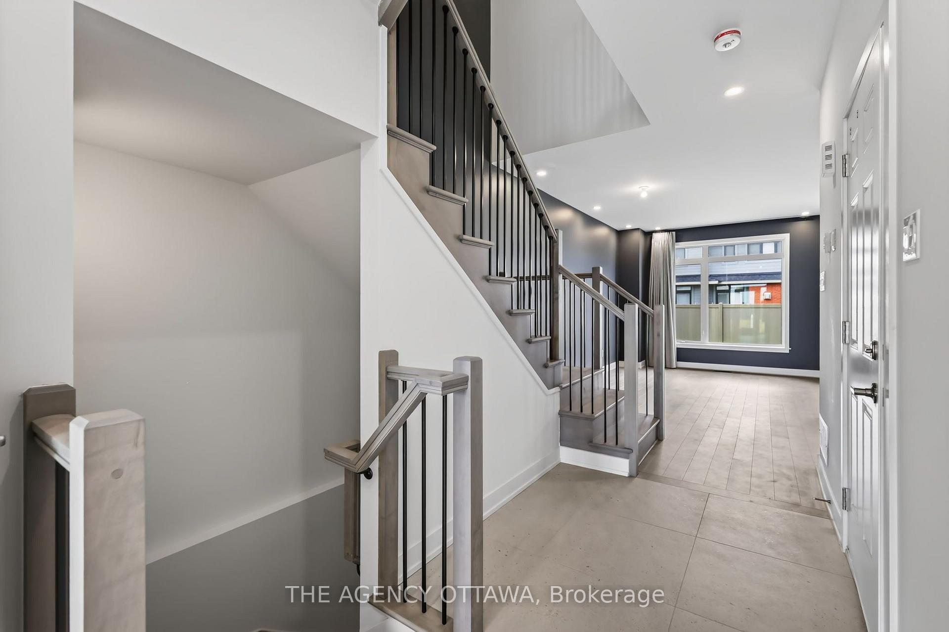 Photo 5 of 1202 Spoor Street, Ottawa, Kanata - Rural Kanata (Central) — HOMEH