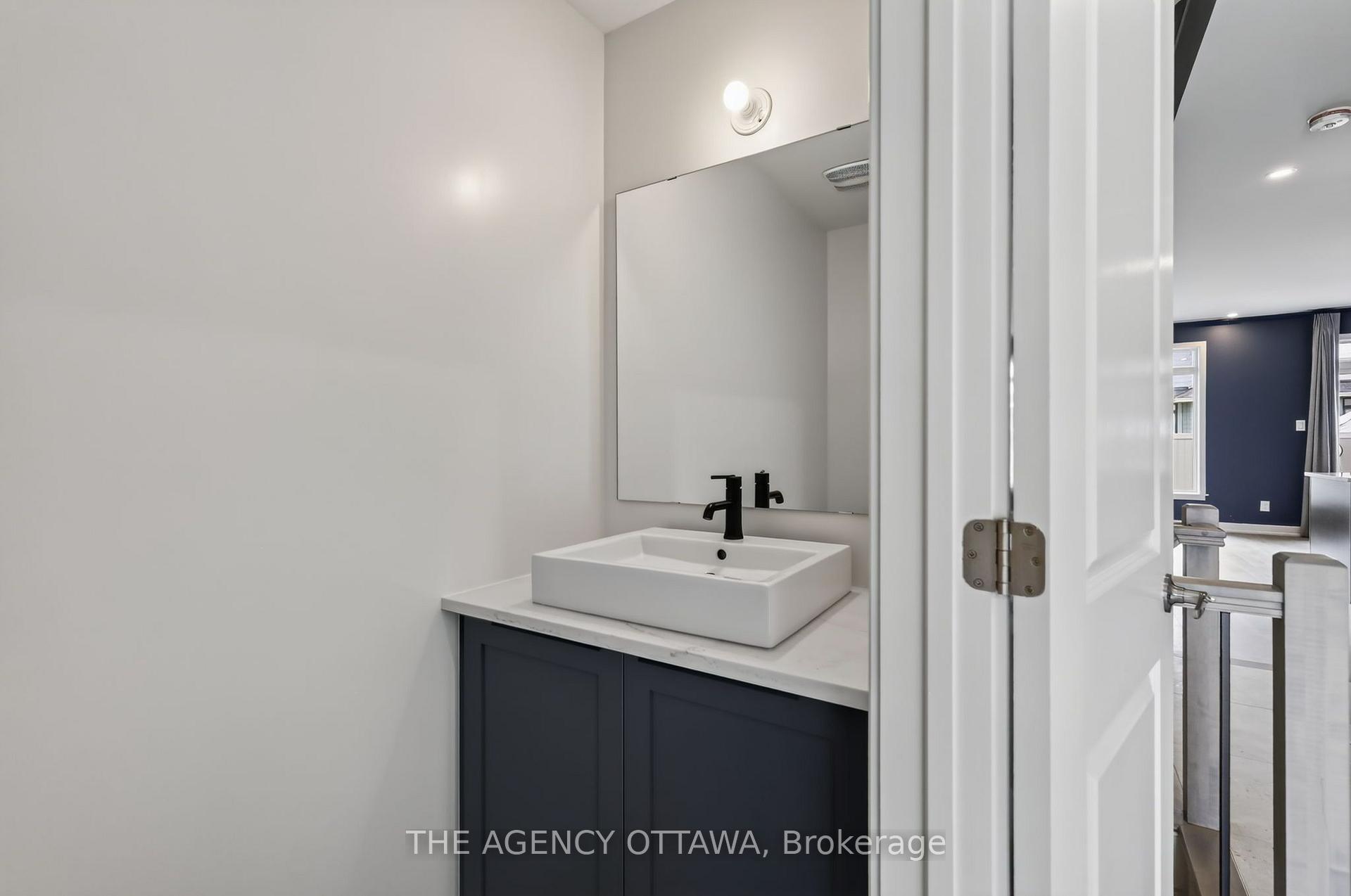 Photo 6 of 1202 Spoor Street, Ottawa, Kanata - Rural Kanata (Central) — HOMEH