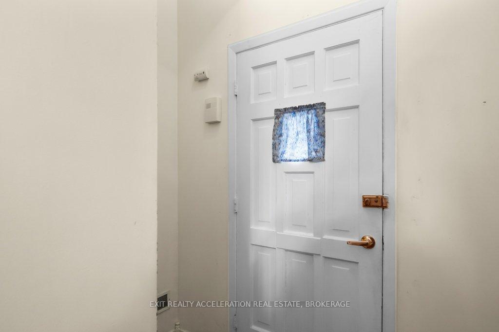 Photo 5 of 116 Sherwood Avenue, Loyalist, Amherstview — HOMEH