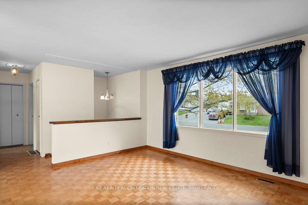 Photo 8 of 116 Sherwood Avenue, Loyalist, Amherstview — HOMEH