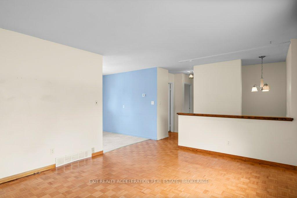 Photo 9 of 116 Sherwood Avenue, Loyalist, Amherstview — HOMEH