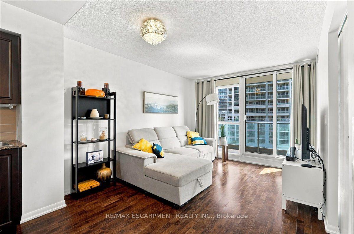 Photo 7 of Unit 676, 209 Fort York Boulevard, Toronto, Niagara — HOMEH