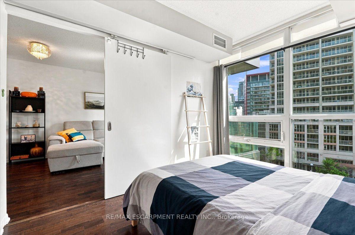 Photo 16 of Unit 676, 209 Fort York Boulevard, Toronto, Niagara — HOMEH