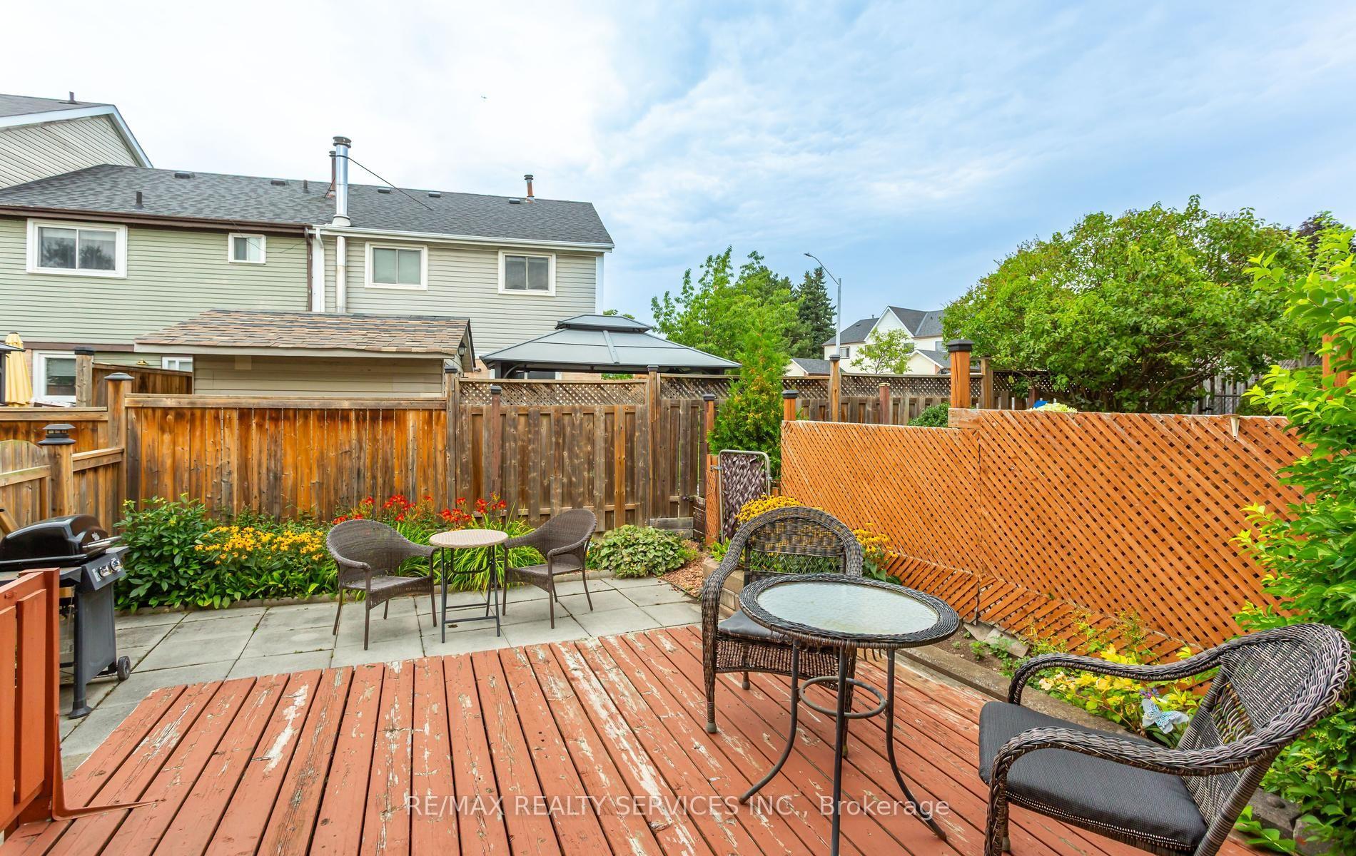 Photo 29 of 35 Sparklett Crescent, Brampton, Heart Lake East — HOMEH
