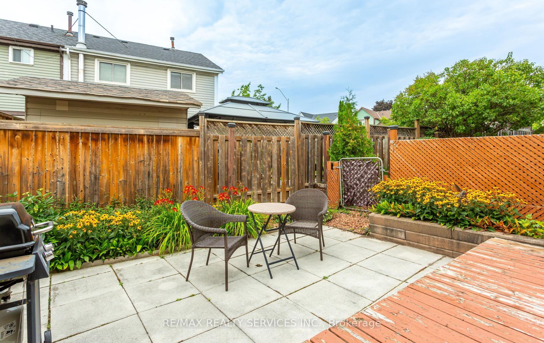 Photo 30 of 35 Sparklett Crescent, Brampton, Heart Lake East — HOMEH